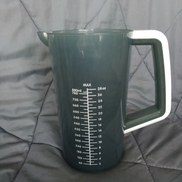 Baby Brezza Electric One Step Formula Mixer Pitcher Mix 28oz White & Grey - Picture 7 of 10